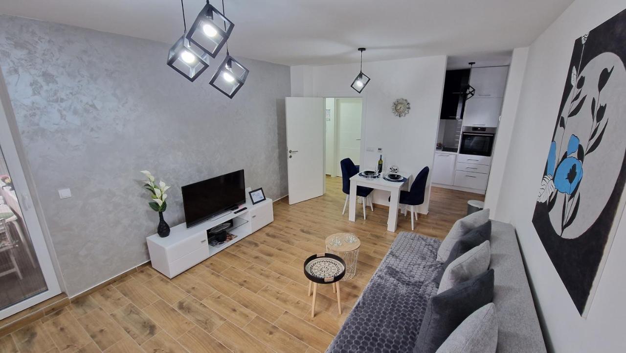 Apartman Astra Szávaszentdemeter Kültér fotó